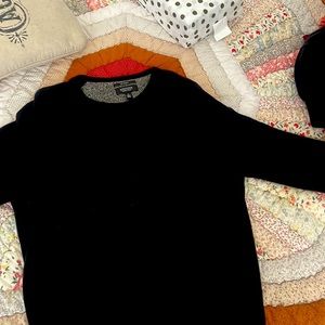 Black Nordstrom 100% cashmere sweater